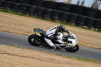 anglesey-no-limits-trackday;anglesey-photographs;anglesey-trackday-photographs;enduro-digital-images;event-digital-images;eventdigitalimages;no-limits-trackdays;peter-wileman-photography;racing-digital-images;trac-mon;trackday-digital-images;trackday-photos;ty-croes